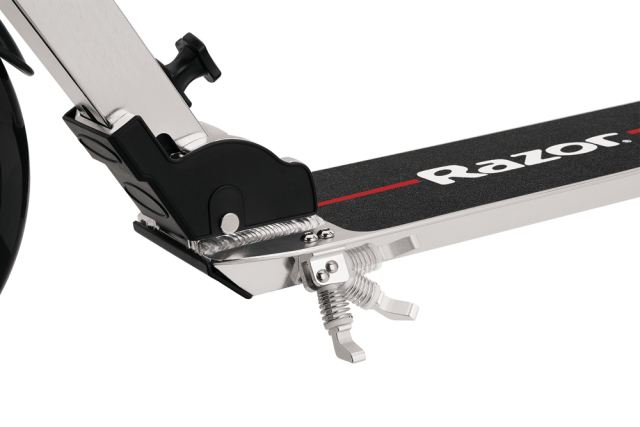 Razor A6 skrejritenis
