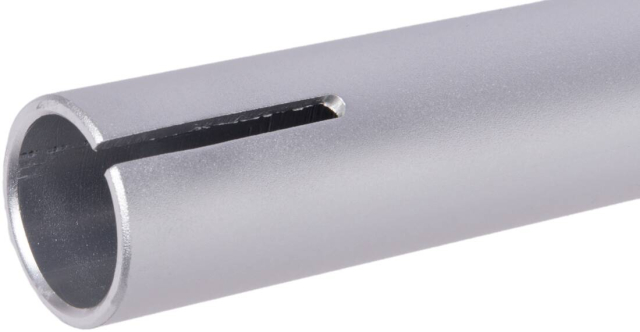 Striker Essence V3 Aluminium Pro Skrejriteņa stūre 670mm
