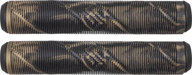 Striker Pro Skrejriteņa rokturi daudzkrāsu