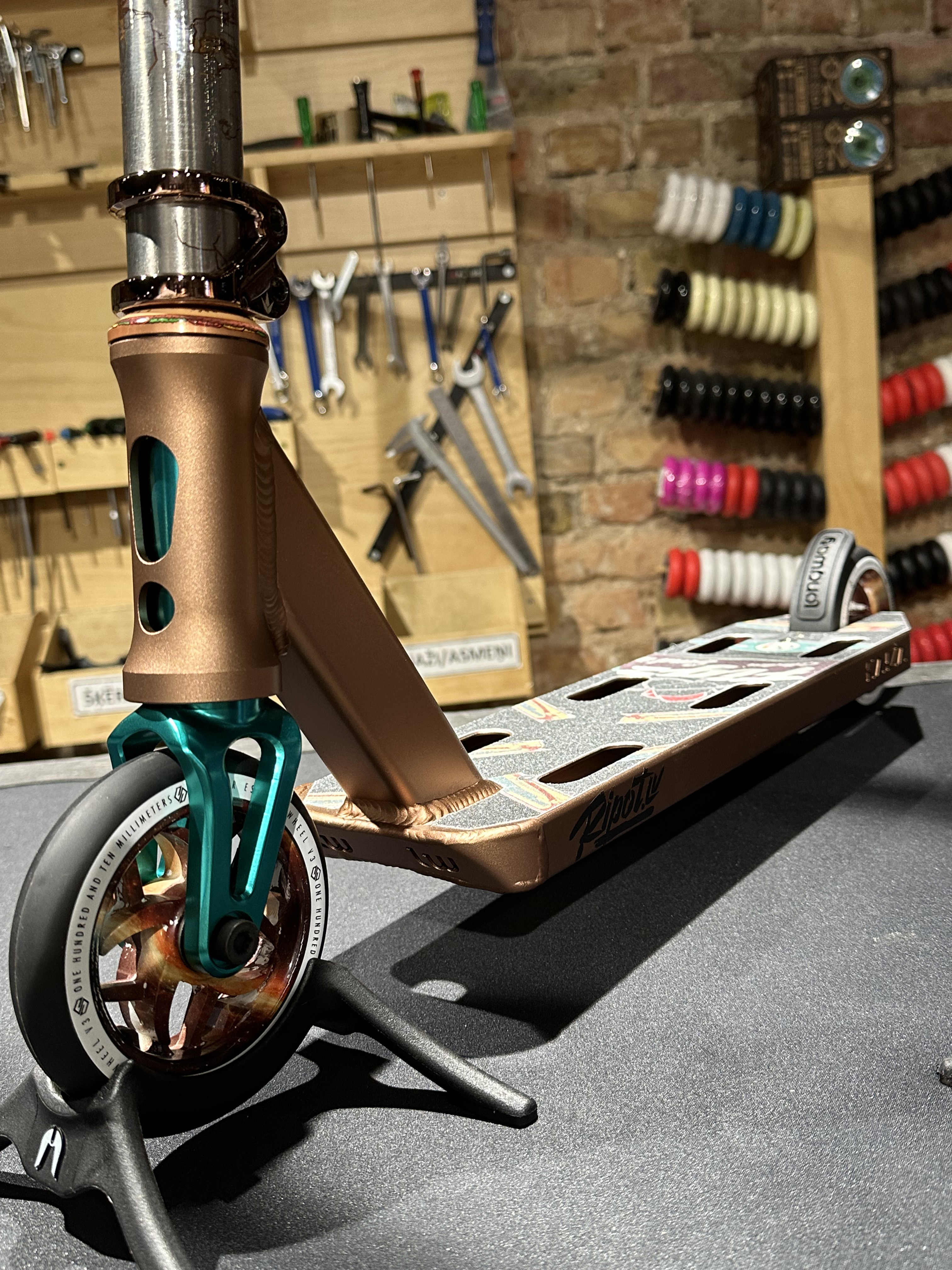Longway Kaiza Custom Pro Scooter
