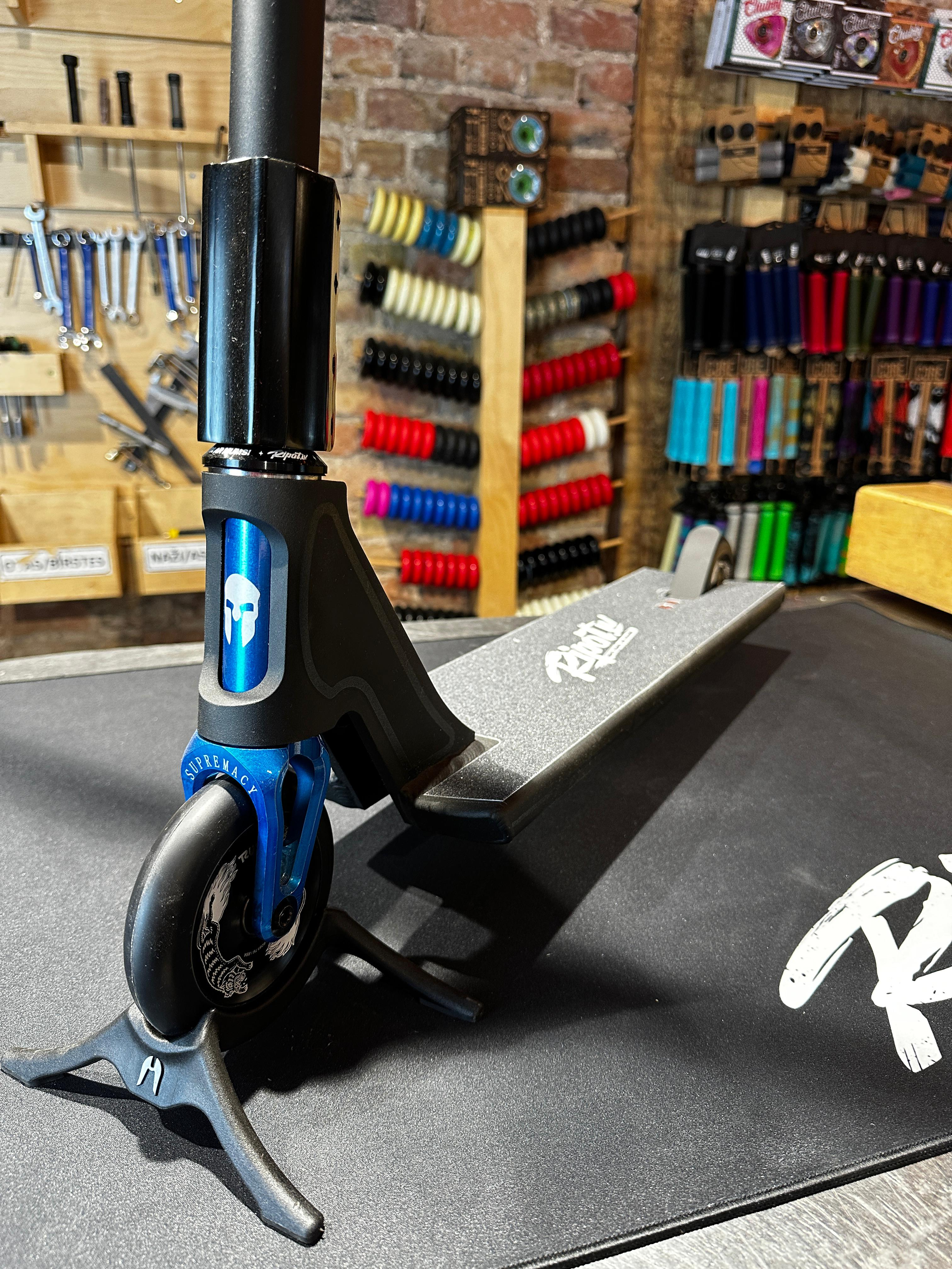 Aztek Custom Pro triku skrejritenis