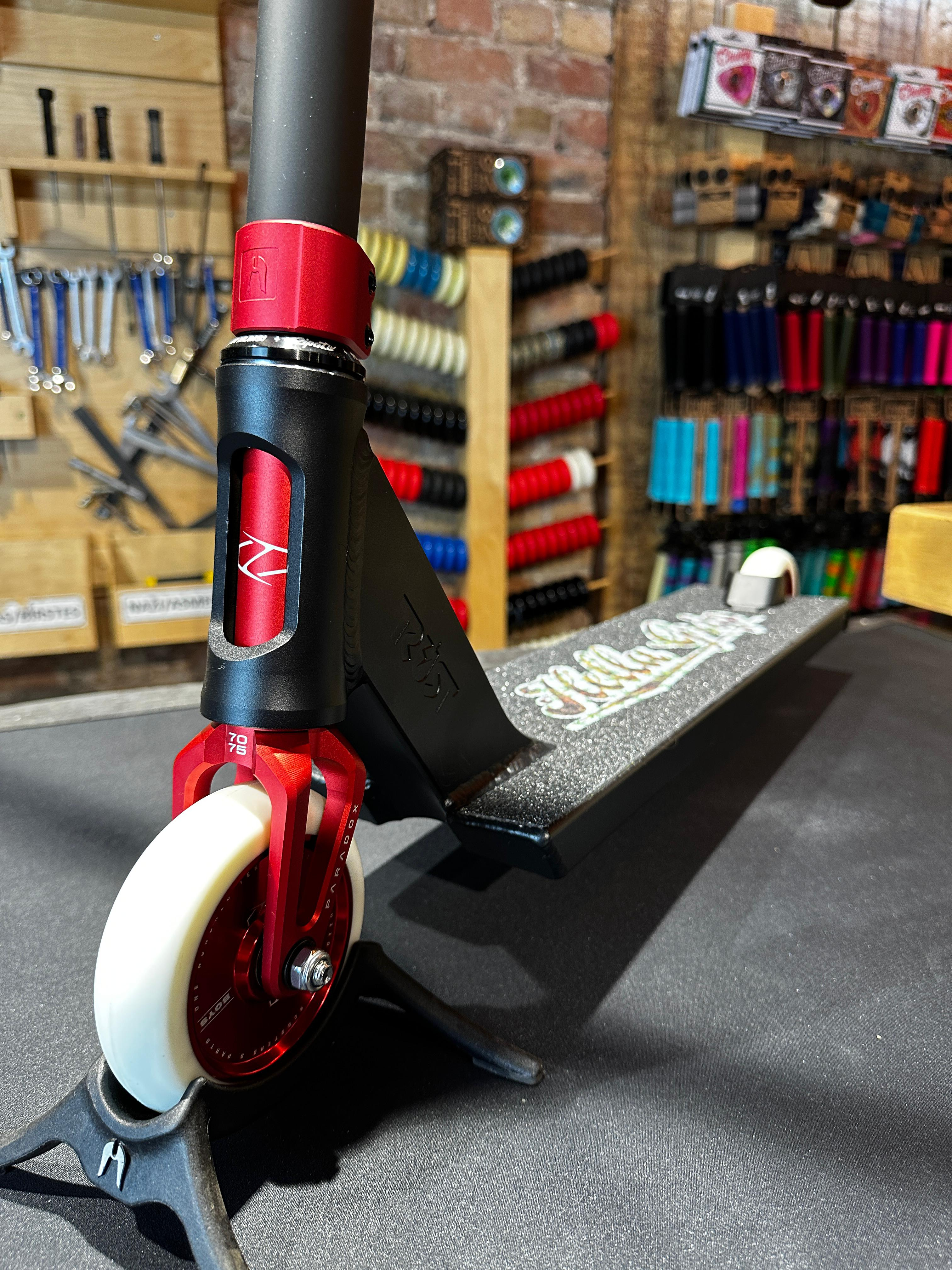 Trust Custom Pro triku skrejritenis